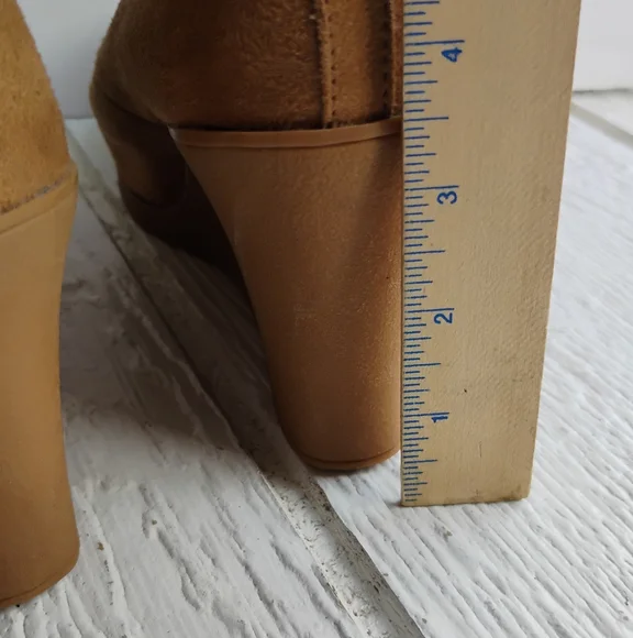 Wedge MERONA Ankle Boots Women's Sz 9 Lace Up 3.5" Heels Tan Faux Leather - Picture 12 of 14